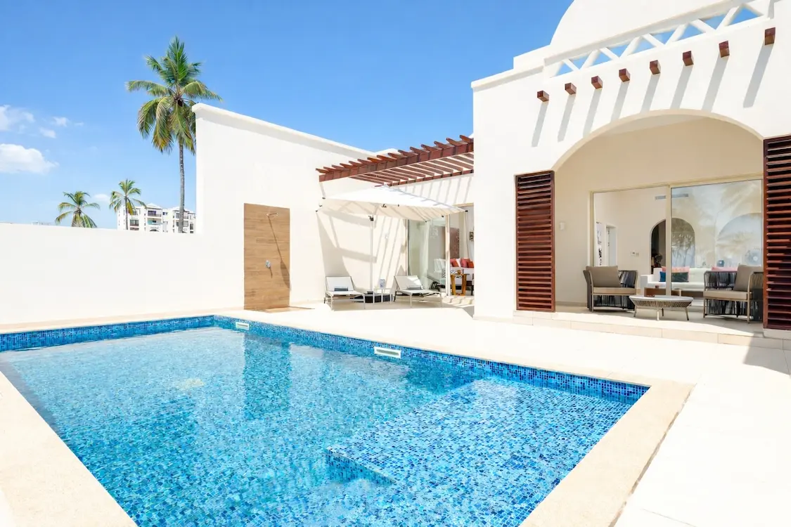 Diamonds Bijoux private pool villa