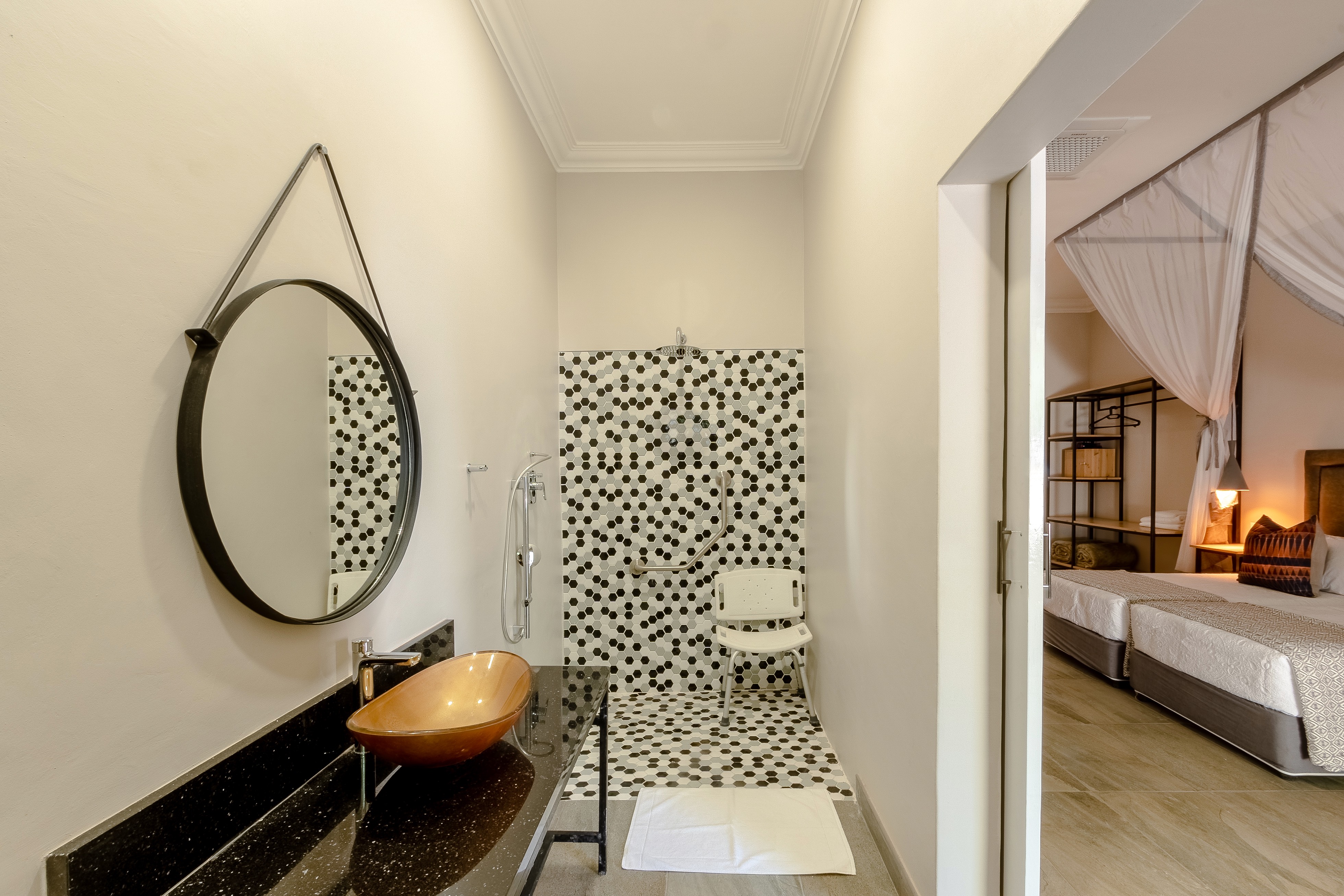 Accessible bathroom at Nkosi Guest Lodge