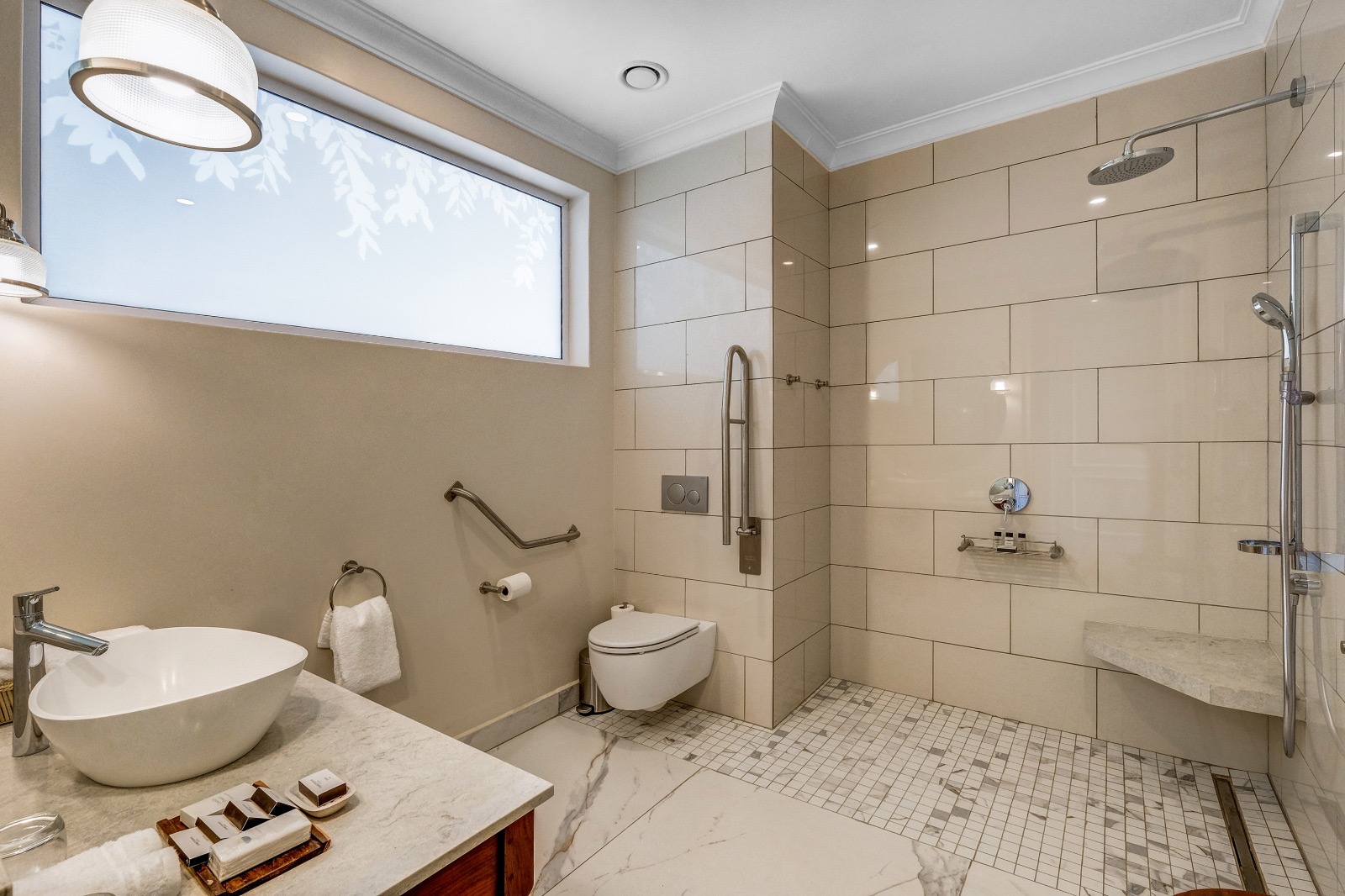 Accessible bathroom at Palm River Hotel Victoria Falls