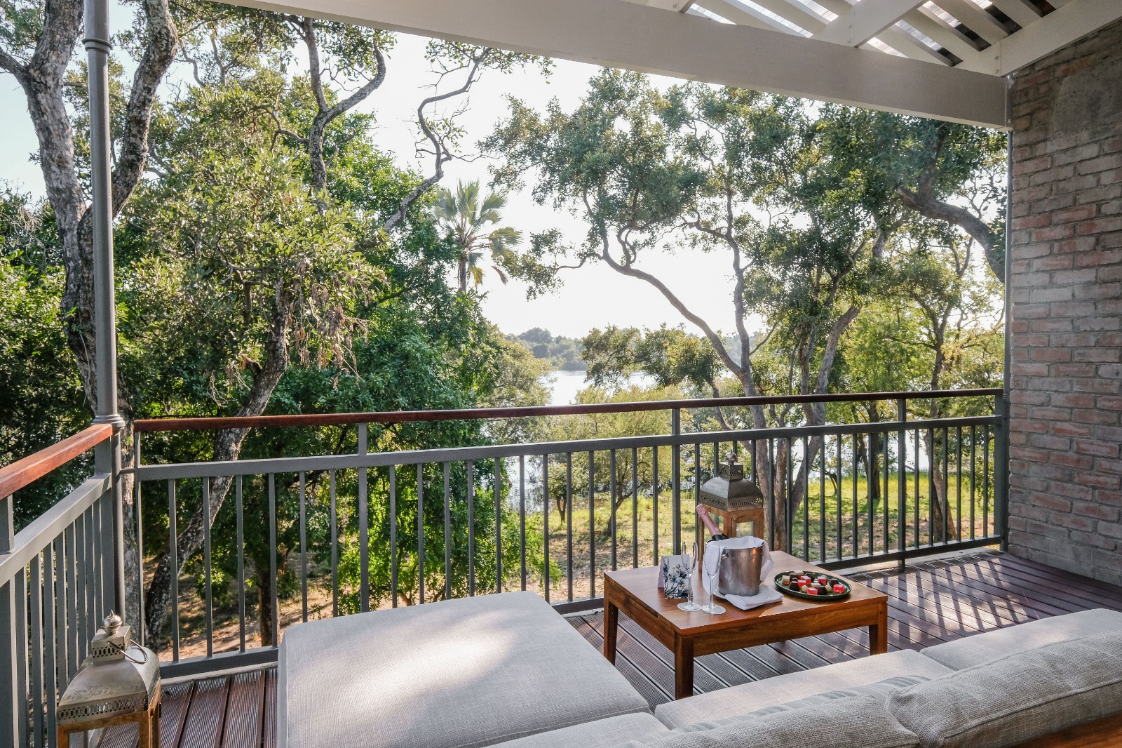 Luxury honeymoon suite overlooking the Zambezi River